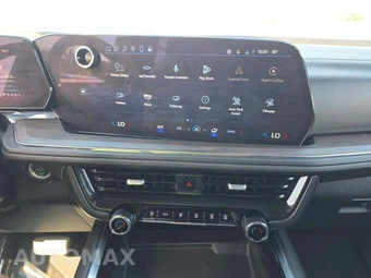 2025 Chevrolet Suburban LS 1LS - miniatura 7