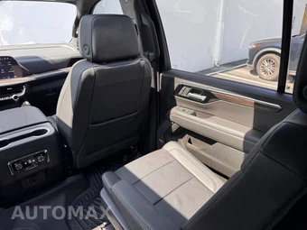 2025 Chevrolet Suburban LT 1LT - miniatura 14