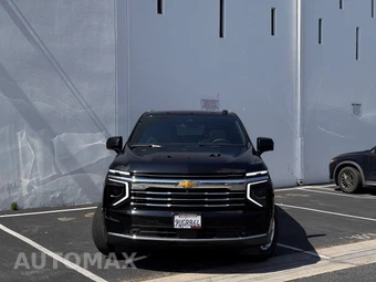 2025 Chevrolet Suburban LT 1LT - miniatura 4