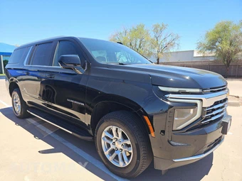 2025 Chevrolet Suburban LT 1LT - miniatura 4