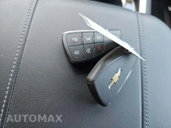 2025 Chevrolet Suburban LT 1LT - miniatura 8