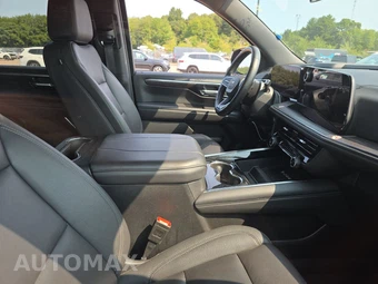 2025 Chevrolet Suburban LT 1LT - miniatura 8