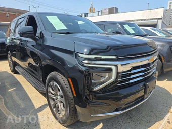 2025 Chevrolet Suburban LT 1LT - miniatura 4