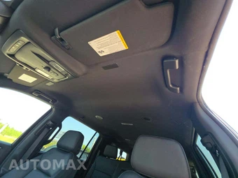 2025 Chevrolet Suburban LT 1LT - miniatura 10