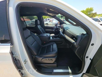 2025 Chevrolet Suburban LT 1LT - miniatura 18