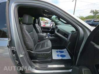 2025 Chevrolet Suburban LT 1LT - miniatura 19