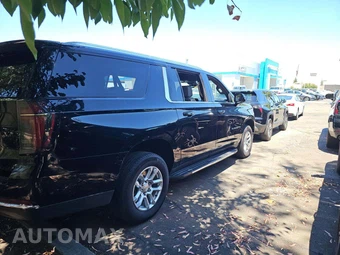 2025 Chevrolet Suburban LT 1LT - miniatura 3