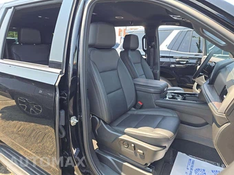 2025 Chevrolet Suburban LT 1LT - miniatura 19