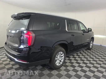 2025 Chevrolet Suburban LT 1LT - miniatura 4