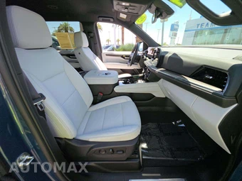 2025 Chevrolet Suburban Premier 1LZ - miniatura 19
