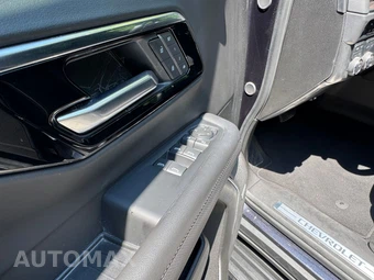 2025 Chevrolet Suburban Premier 1LZ - miniatura 16