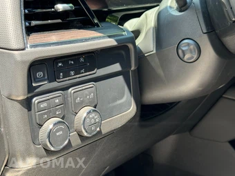 2025 Chevrolet Suburban Premier 1LZ - miniatura 24