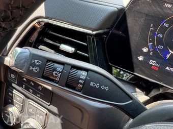 2025 Chevrolet Suburban Premier 1LZ - miniatura 37