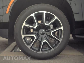 2025 Chevrolet Suburban RST 1SP - miniatura 9