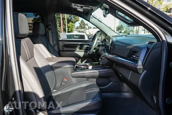 2025 Chevrolet Suburban RST 1SP - miniatura 15