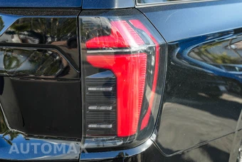 2025 Chevrolet Suburban RST 1SP - miniatura 7