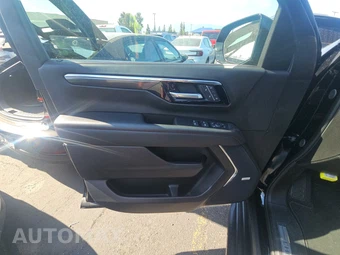 2025 Chevrolet Suburban RST 1SP - miniatura 9