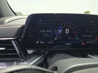 2025 Chevrolet Suburban RST 1SP - miniatura 18