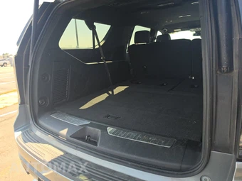 2025 Chevrolet Suburban Z71 2Z7 - miniatura 16