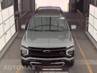2025 Chevrolet Suburban Z71 2Z7 - miniatura 2