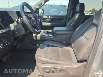 2025 Chevrolet Suburban Z71 2Z7 - miniatura 7
