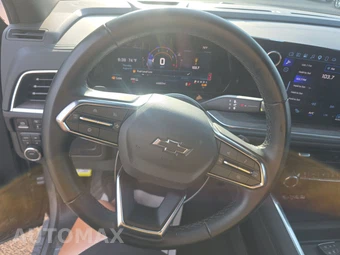 2025 Chevrolet Suburban Z71 2Z7 - miniatura 10