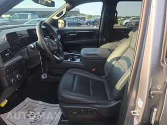 2025 Chevrolet Suburban Z71 2Z7 - miniatura 7