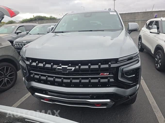 2025 Chevrolet Suburban Z71 2Z7 - miniatura 2