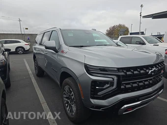 2025 Chevrolet Suburban Z71 2Z7 - miniatura 3