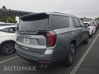 2025 Chevrolet Suburban Z71 2Z7 - miniatura 4