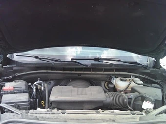 2025 Chevrolet Suburban Z71 2Z7 - miniatura 2