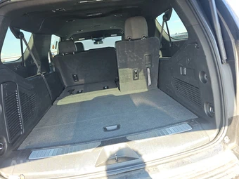 2025 Chevrolet Suburban Z71 2Z7 - miniatura 16