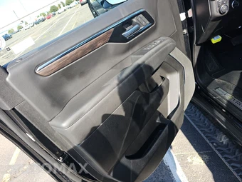 2025 Chevrolet Suburban Z71 2Z7 - miniatura 9