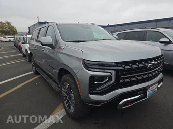 2025 Chevrolet Suburban Z71 2Z7 - miniatura 3