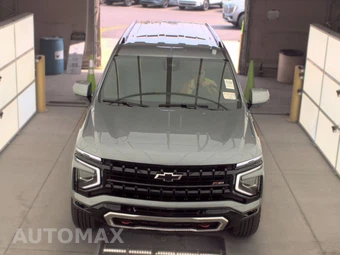 2025 Chevrolet Suburban Z71 2Z7 - miniatura 2