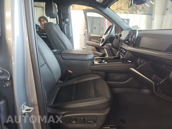 2025 Chevrolet Suburban Z71 2Z7 - miniatura 8