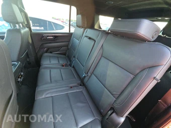 2025 Chevrolet Suburban Z71 2Z7 - miniatura 13