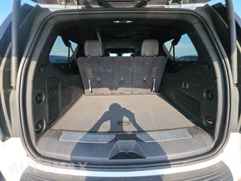 2025 Chevrolet Suburban Z71 2Z7 - miniatura 17