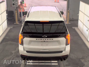 2025 Chevrolet Suburban Z71 2Z7 - miniatura 5