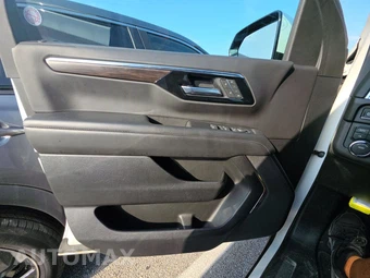 2025 Chevrolet Suburban Z71 2Z7 - miniatura 9