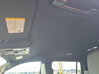 2025 Chevrolet Suburban Z71 2Z7 - miniatura 18