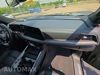 2025 Chevrolet Suburban Z71 2Z7 - miniatura 17