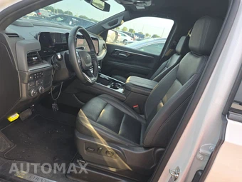 2025 Chevrolet Suburban Z71 2Z7 - miniatura 7