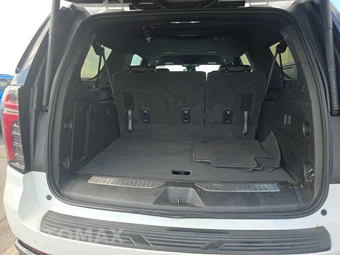 2025 Chevrolet Suburban Z71 2Z7 - miniatura 17