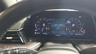 2025 Chevrolet Suburban Z71 2Z7 - miniatura 18
