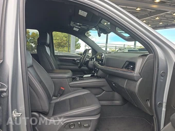 2025 Chevrolet Suburban Z71 2Z7 - miniatura 8