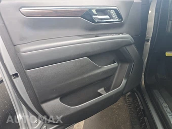 2025 Chevrolet Suburban Z71 2Z7 - miniatura 9