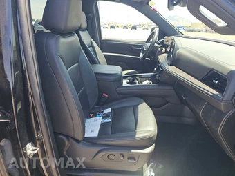 2025 Chevrolet Suburban Z71 2Z7 - miniatura 8