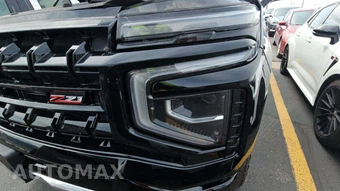 2025 Chevrolet Suburban Z71 2Z7 - miniatura 56
