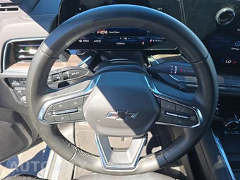 2025 Chevrolet Suburban Z71 2Z7 - miniatura 10